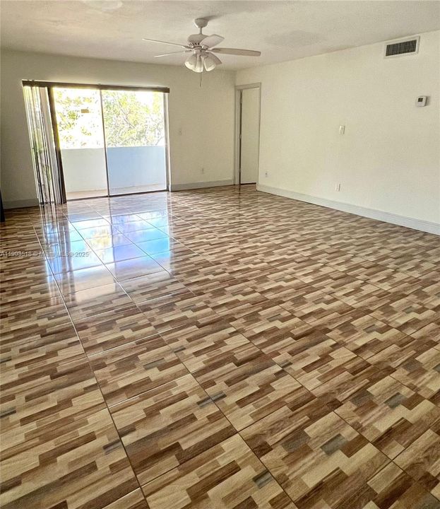 Recently Rented: $2,000 (2 beds, 1 baths, 891 Square Feet)