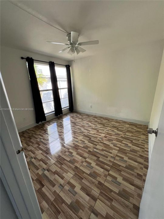 Recently Rented: $2,000 (2 beds, 1 baths, 891 Square Feet)