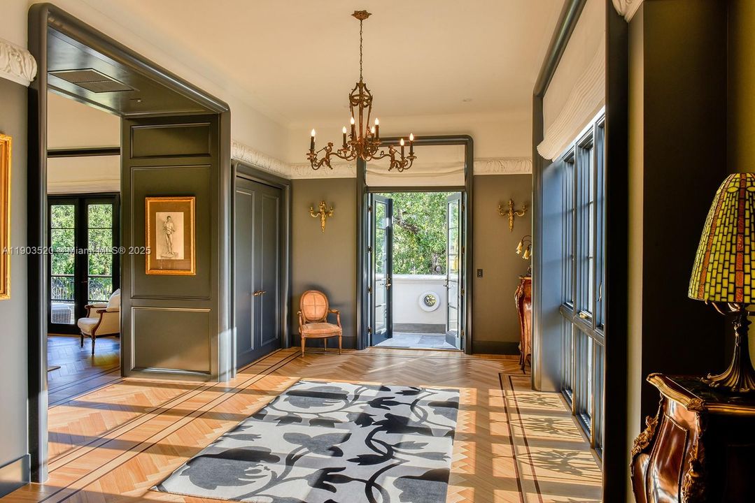 For Sale: $22,500,000 (8 beds, 7 baths, 12023 Square Feet)