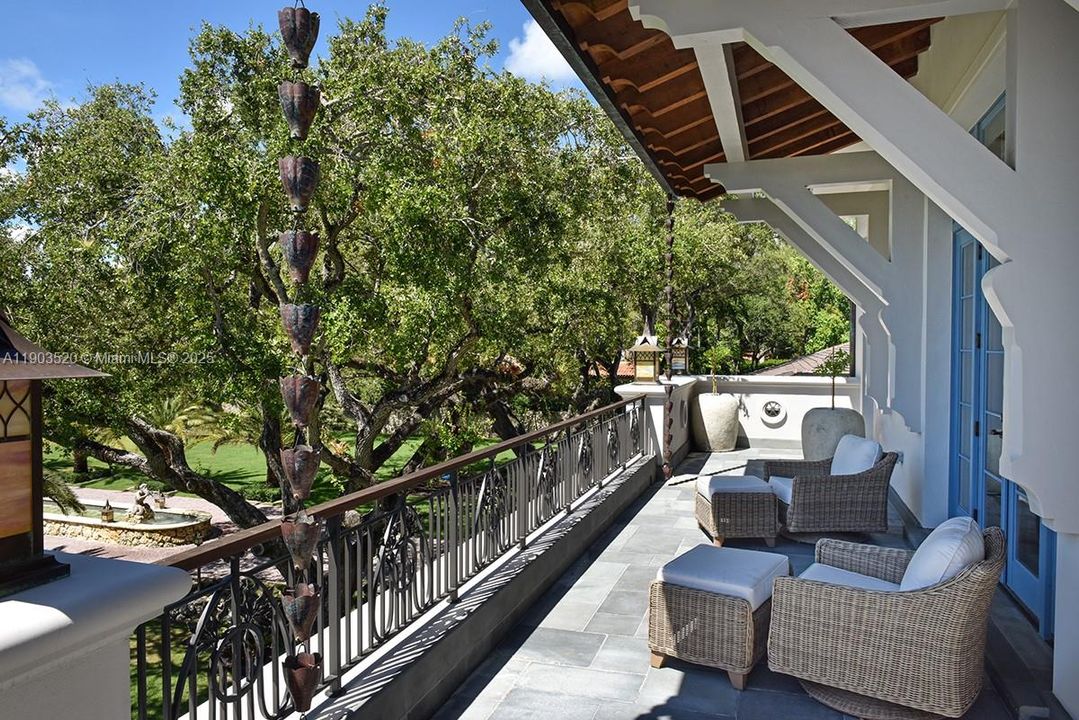 For Sale: $22,500,000 (8 beds, 7 baths, 12023 Square Feet)