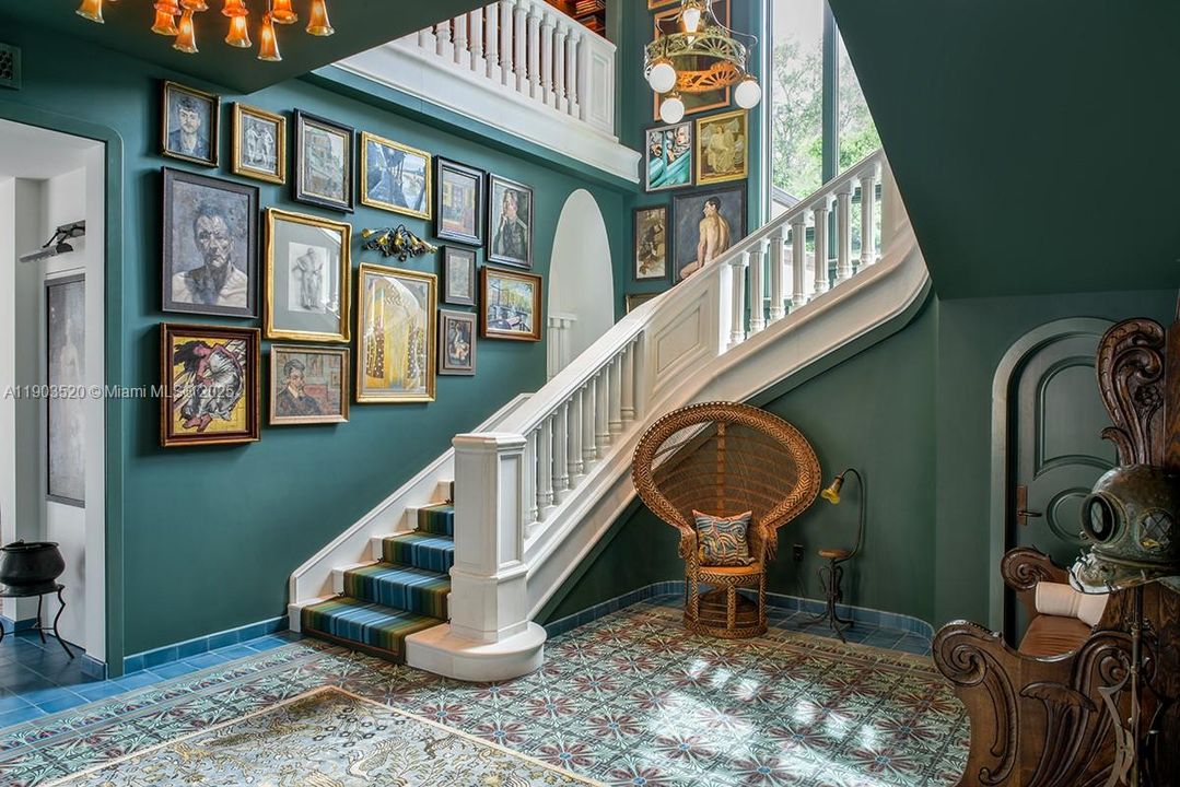 For Sale: $22,500,000 (8 beds, 7 baths, 12023 Square Feet)