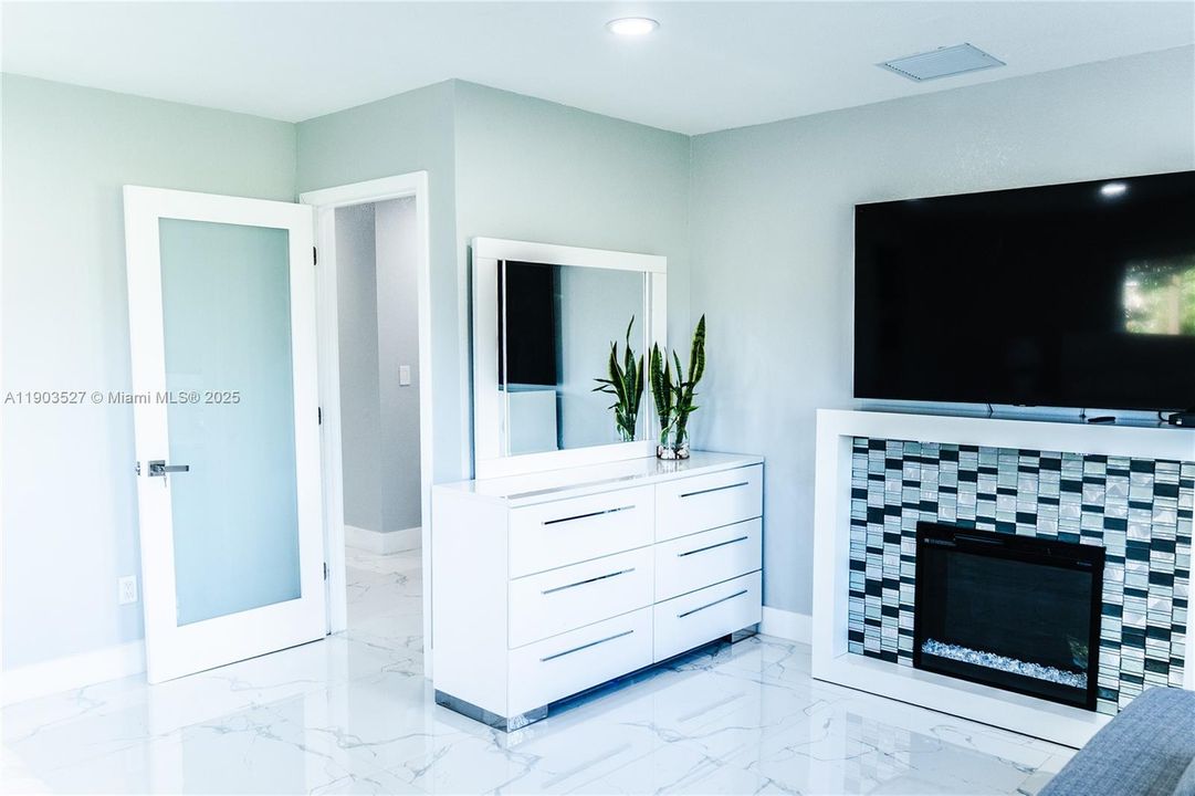 待售: $1,995,000 (5 贝兹, 4 浴室, 3279 平方英尺)