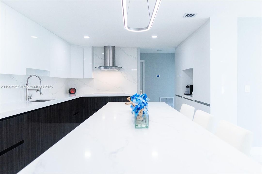 待售: $1,995,000 (5 贝兹, 4 浴室, 3279 平方英尺)