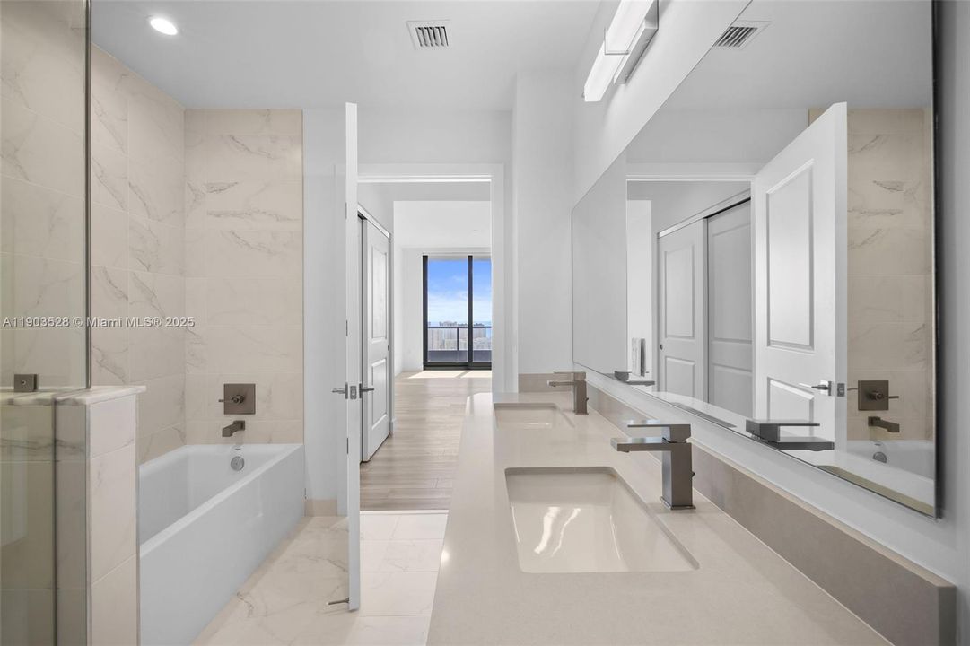 For Rent: $4,438 (2 beds, 2 baths, 1185 Square Feet)