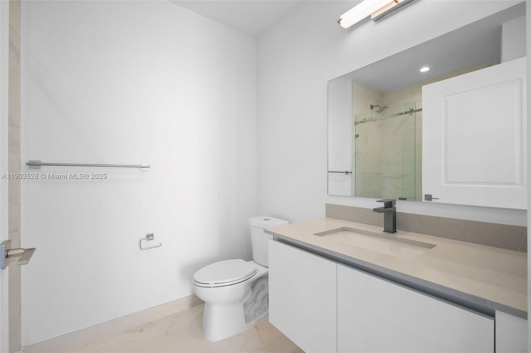 For Rent: $4,438 (2 beds, 2 baths, 1185 Square Feet)