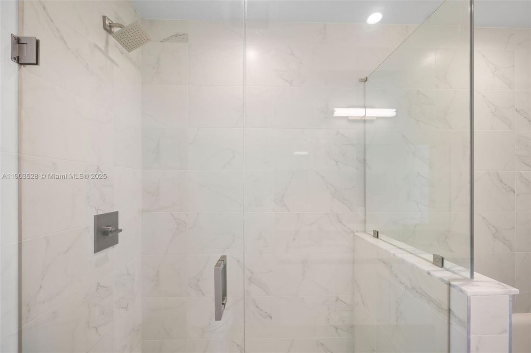 For Rent: $4,438 (2 beds, 2 baths, 1185 Square Feet)