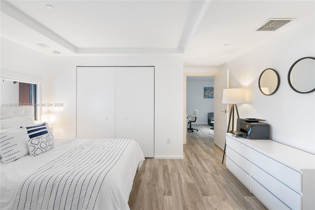 For Rent: $9,000 (3 beds, 4 baths, 1705 Square Feet)