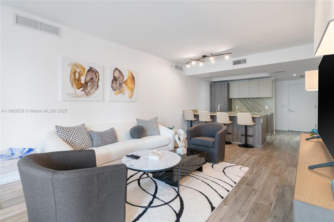 For Rent: $9,000 (3 beds, 4 baths, 1705 Square Feet)