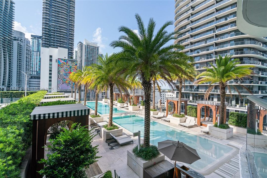 For Rent: $9,000 (3 beds, 4 baths, 1705 Square Feet)