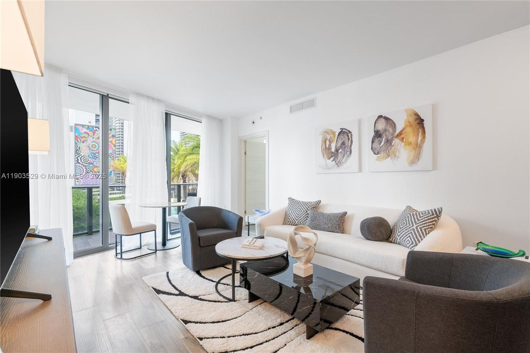 For Rent: $9,000 (3 beds, 4 baths, 1705 Square Feet)