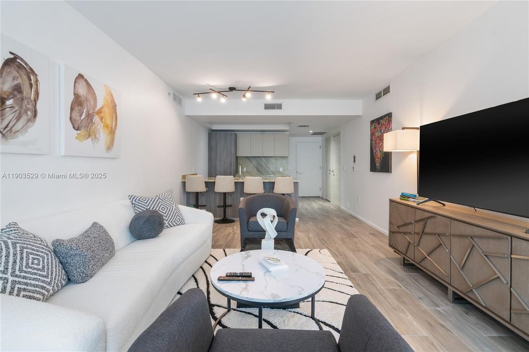 For Rent: $9,000 (3 beds, 4 baths, 1705 Square Feet)