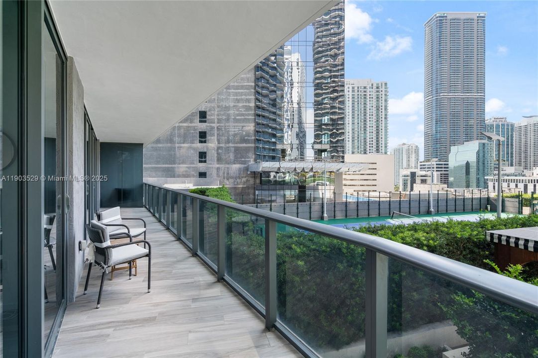 For Rent: $9,000 (3 beds, 4 baths, 1705 Square Feet)