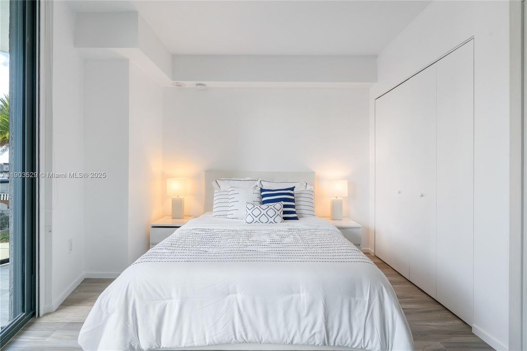 For Rent: $9,000 (3 beds, 4 baths, 1705 Square Feet)