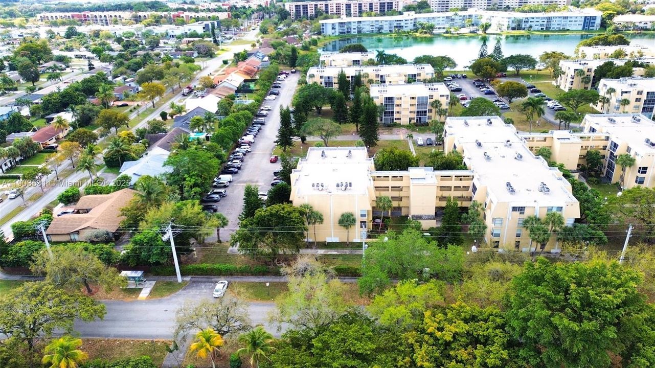 For Rent: $1,500 (1 beds, 1 baths, 823 Square Feet)