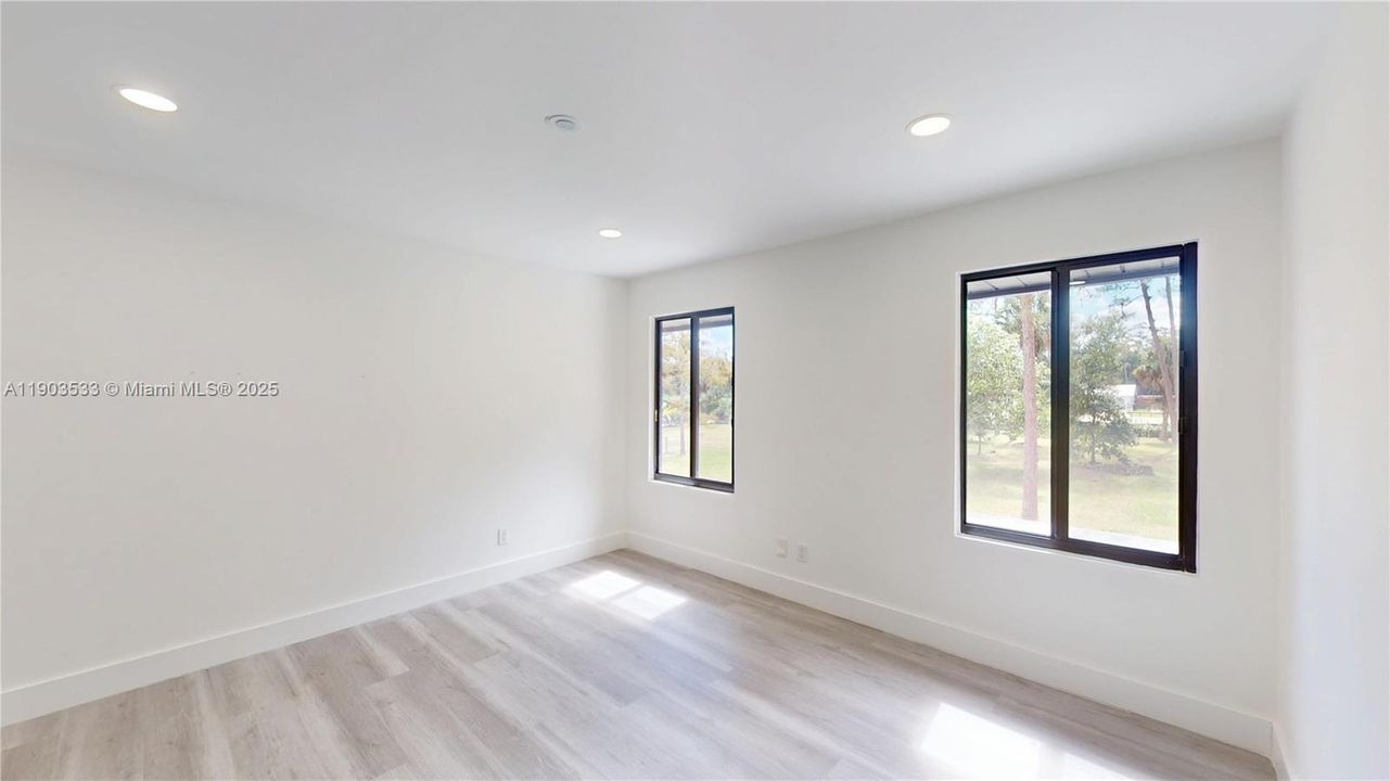 待售: $1,100,000 (5 贝兹, 4 浴室, 3121 平方英尺)