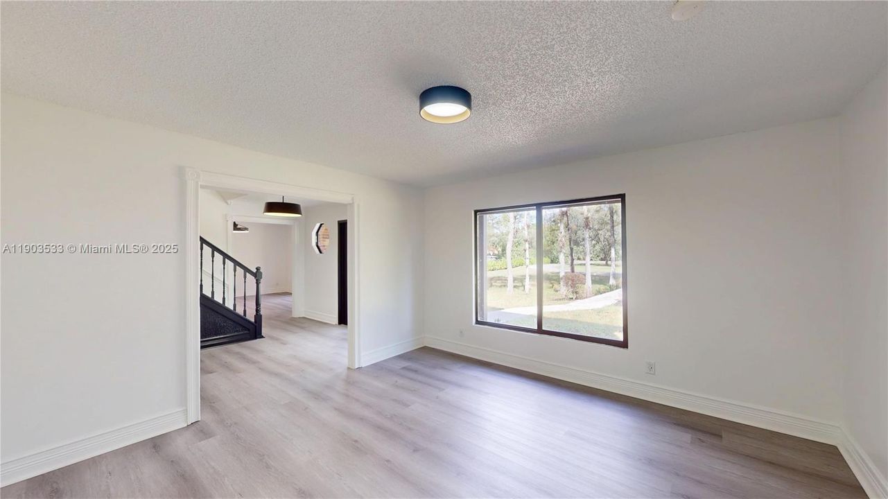 待售: $1,100,000 (5 贝兹, 4 浴室, 3121 平方英尺)