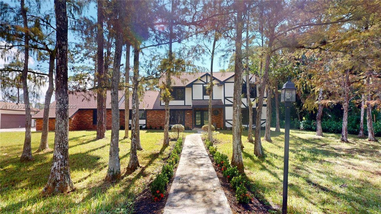 待售: $1,100,000 (5 贝兹, 4 浴室, 3121 平方英尺)