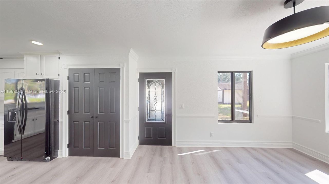 待售: $1,100,000 (5 贝兹, 4 浴室, 3121 平方英尺)