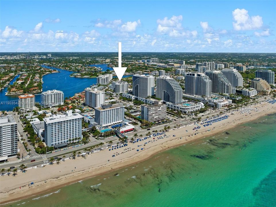 For Sale: $1,050,000 (2 beds, 2 baths, 1284 Square Feet)