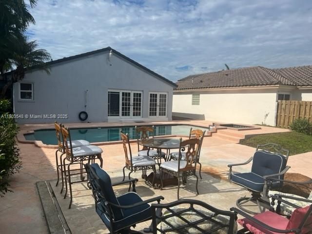 For Rent: $4,300 (4 beds, 2 baths, 2072 Square Feet)