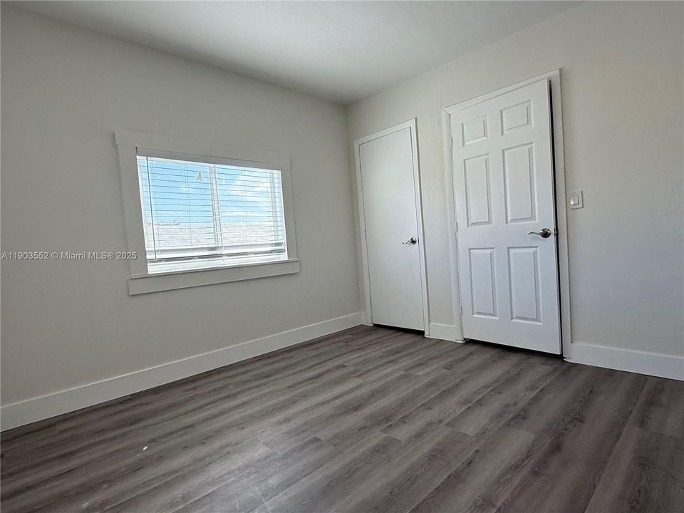 最近租的: $2,400 (2 贝兹, 1 浴室, 1200 平方英尺)