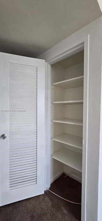 For Sale: $278,000 (0 beds, 1 baths, 680 Square Feet)