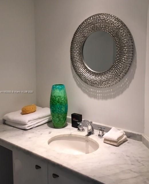 Recently Rented: $12,000 (3 beds, 3 baths, 2480 Square Feet)