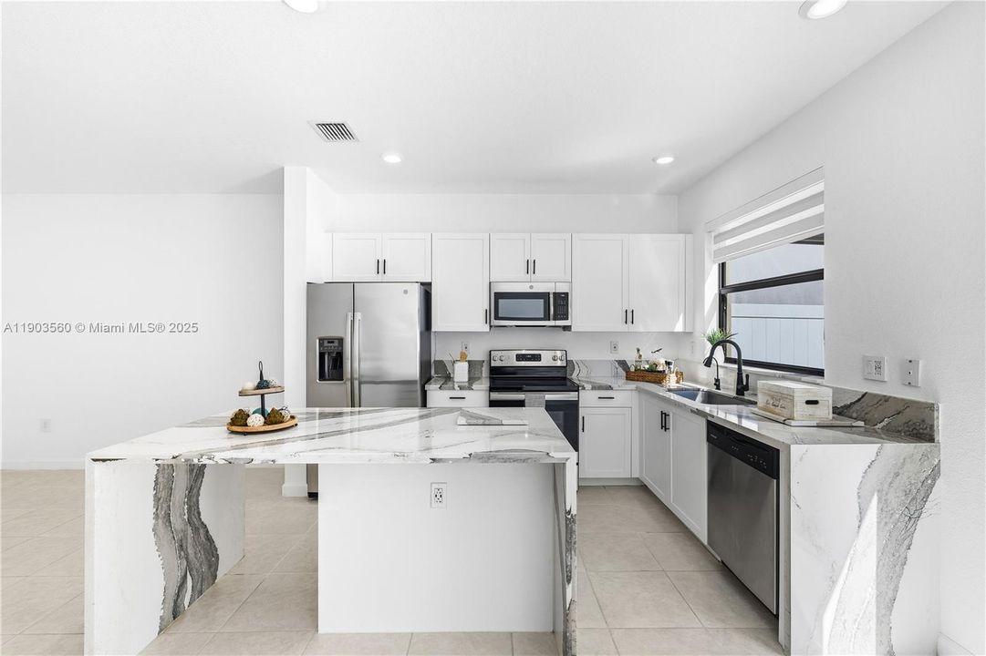 For Rent: $3,200 (3 beds, 3 baths, 1332 Square Feet)