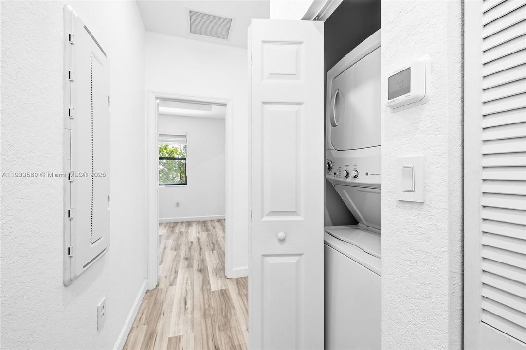 For Rent: $3,200 (3 beds, 3 baths, 1332 Square Feet)