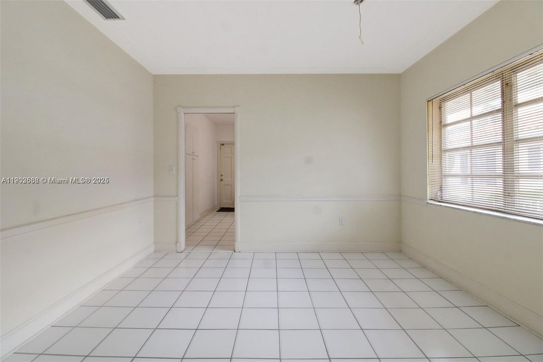 Active With Contract: $845,000 (3 beds, 2 baths, 1470 Square Feet)