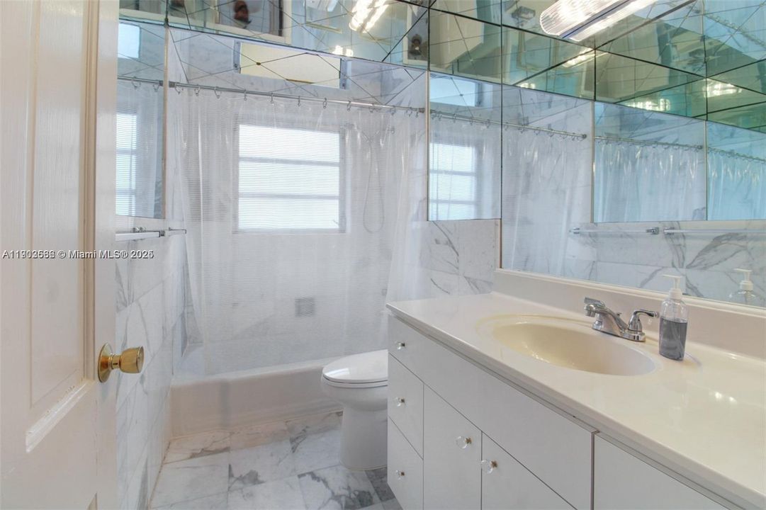 Active With Contract: $845,000 (3 beds, 2 baths, 1470 Square Feet)