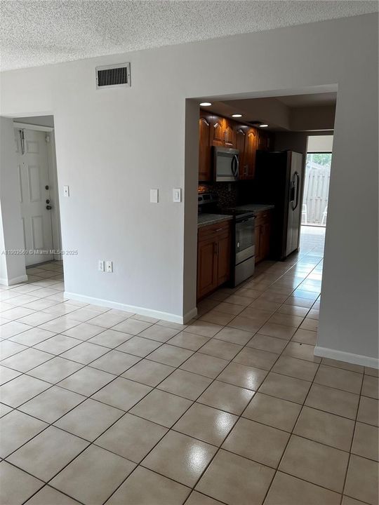 Recently Sold: $469,900 (3 beds, 2 baths, 1480 Square Feet)