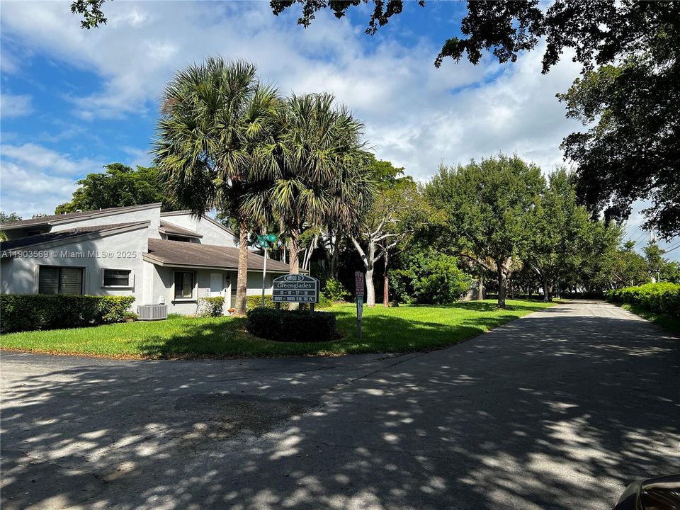 Recently Sold: $469,900 (3 beds, 2 baths, 1480 Square Feet)