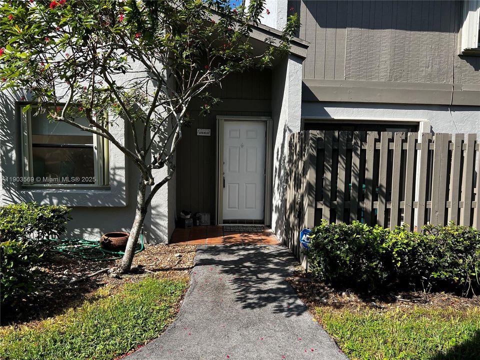 Recently Sold: $469,900 (3 beds, 2 baths, 1480 Square Feet)