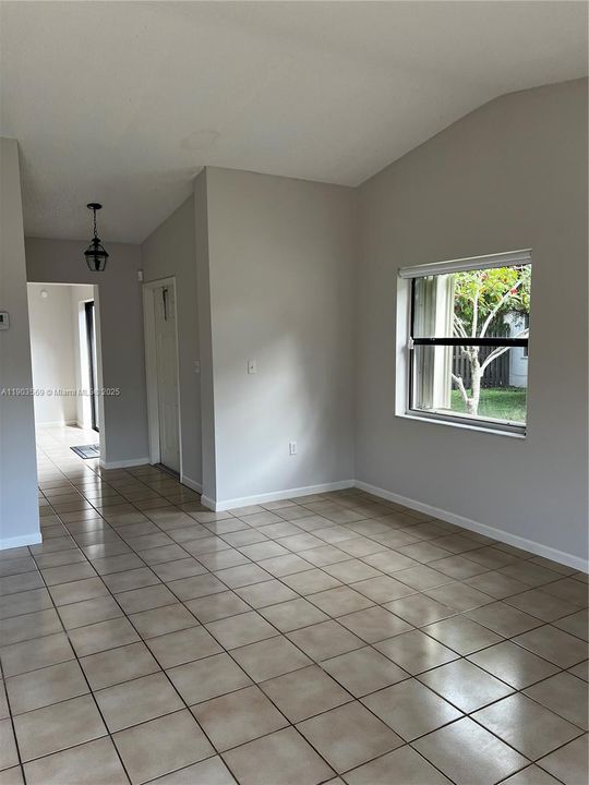 Recently Sold: $469,900 (3 beds, 2 baths, 1480 Square Feet)