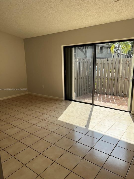 Recently Sold: $469,900 (3 beds, 2 baths, 1480 Square Feet)