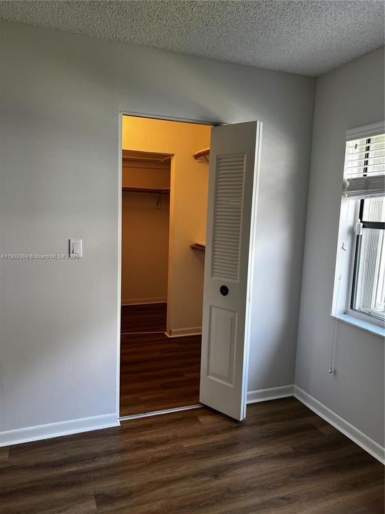 Recently Sold: $469,900 (3 beds, 2 baths, 1480 Square Feet)