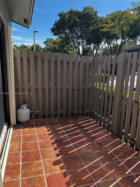 Recently Sold: $469,900 (3 beds, 2 baths, 1480 Square Feet)