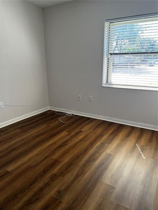 Recently Sold: $469,900 (3 beds, 2 baths, 1480 Square Feet)