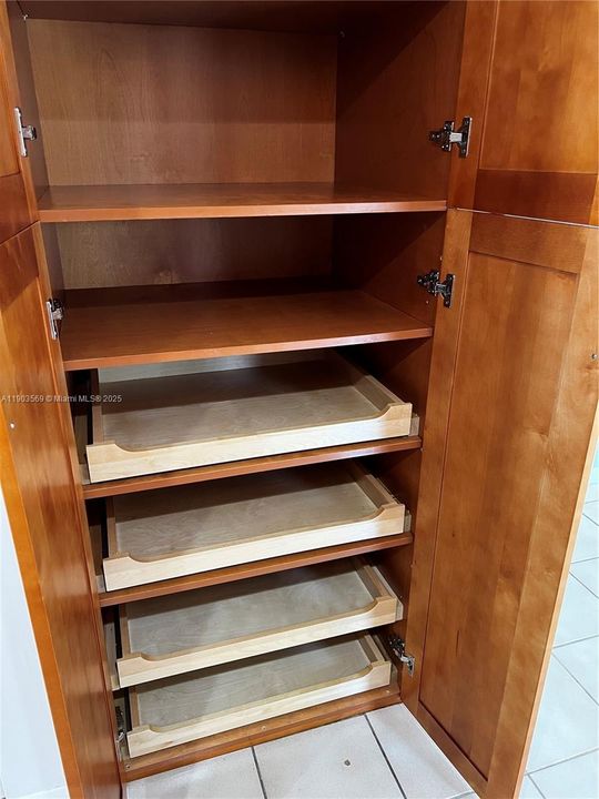 Recently Sold: $469,900 (3 beds, 2 baths, 1480 Square Feet)