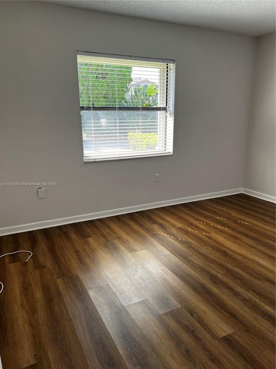 Recently Sold: $469,900 (3 beds, 2 baths, 1480 Square Feet)