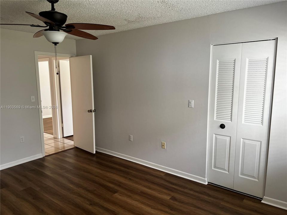 Recently Sold: $469,900 (3 beds, 2 baths, 1480 Square Feet)