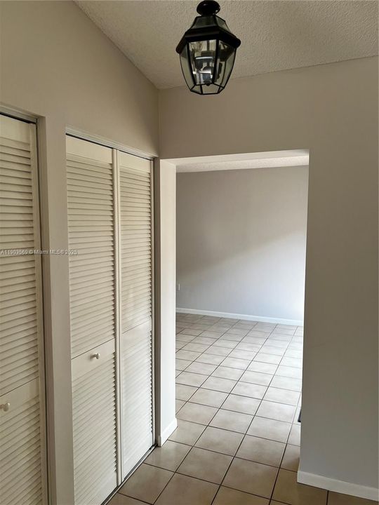 Recently Sold: $469,900 (3 beds, 2 baths, 1480 Square Feet)