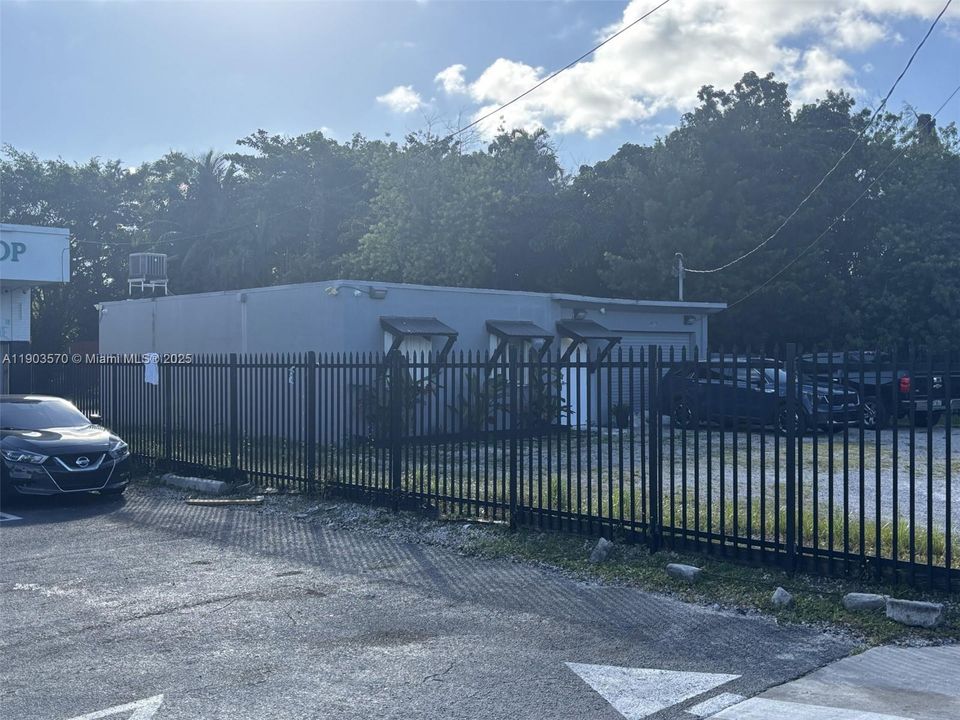 For Rent: $6,999 (0 beds, 0 baths, 0 Square Feet)