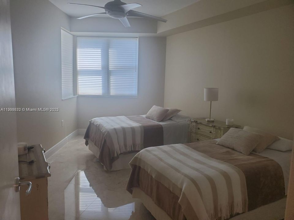 На продажу: $620,000 (2 спален, 2 ванн, 1320 Квадратных фут)