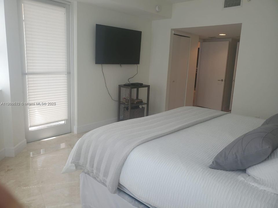 На продажу: $620,000 (2 спален, 2 ванн, 1320 Квадратных фут)