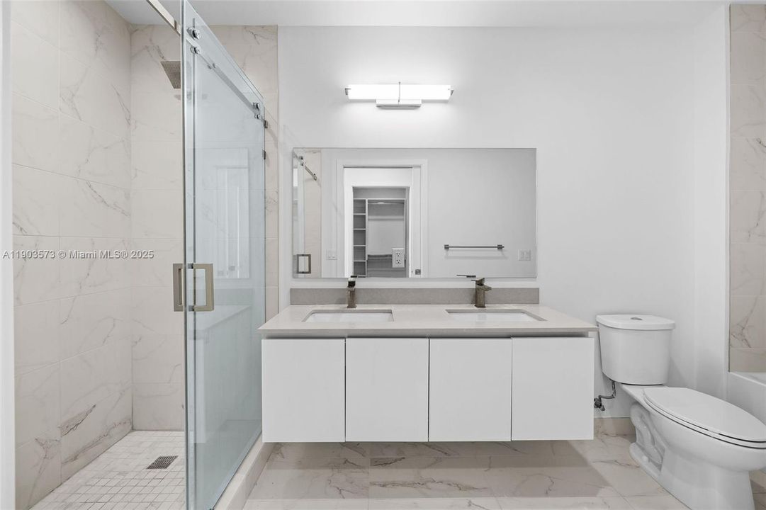 Active With Contract: $5,788 (3 beds, 2 baths, 1674 Square Feet)