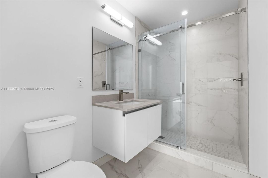 Active With Contract: $5,788 (3 beds, 2 baths, 1674 Square Feet)