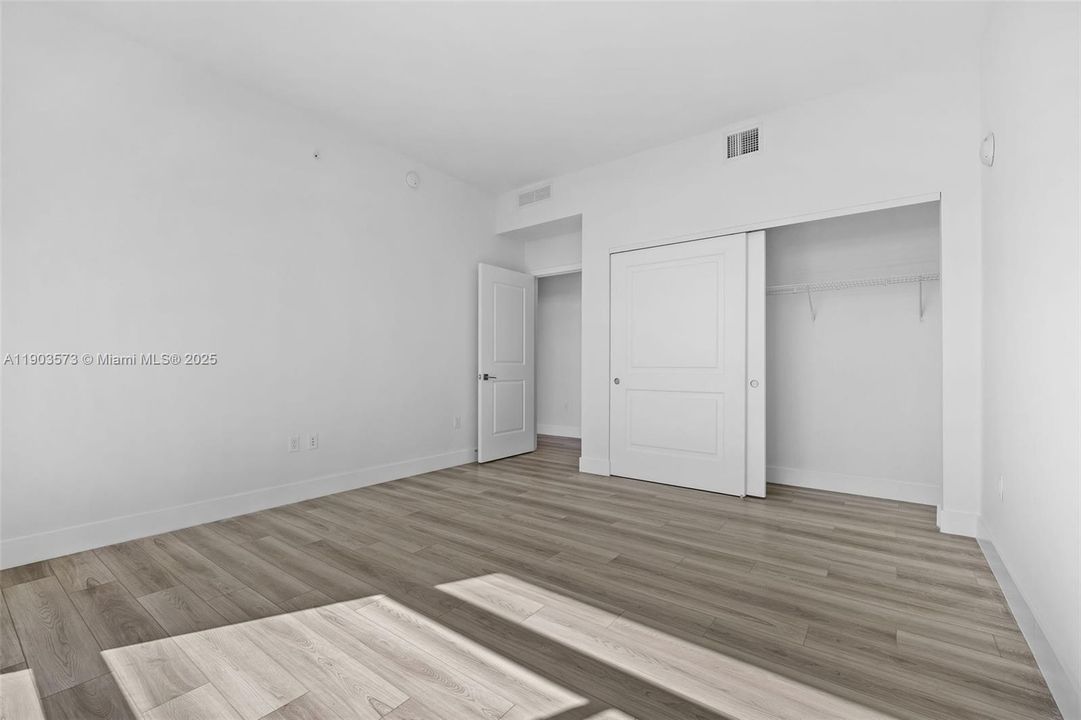 Active With Contract: $5,788 (3 beds, 2 baths, 1674 Square Feet)