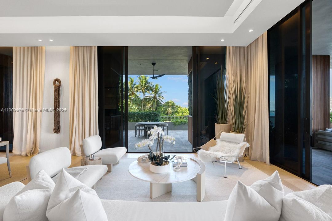 For Sale: $24,500,000 (5 beds, 5 baths, 4589 Square Feet)